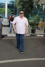 Rishi Kapoor snapped at airport in Mumbai on 29th June 2015